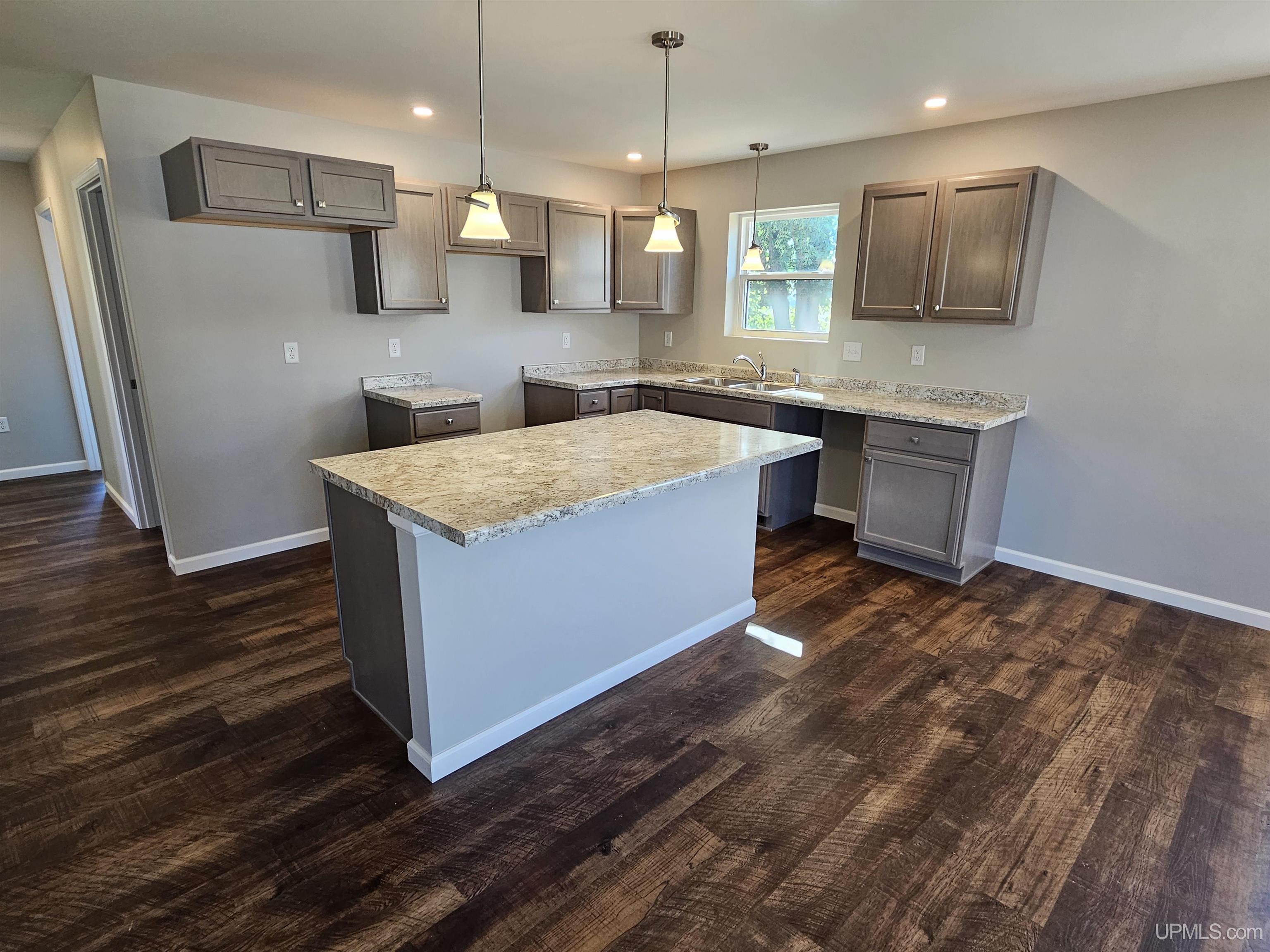 175 Silver Street Ishpeming, MI 49849 - Photo 7 of 24