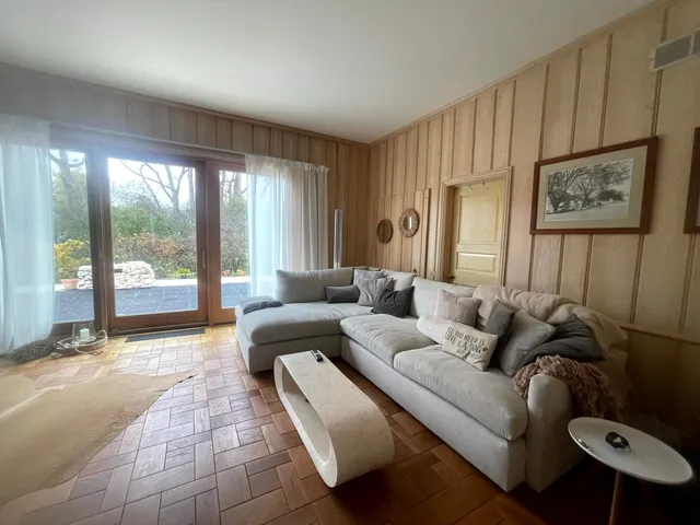 $8,500 | 31 Bridlewood Road, Northbrook, IL 60062