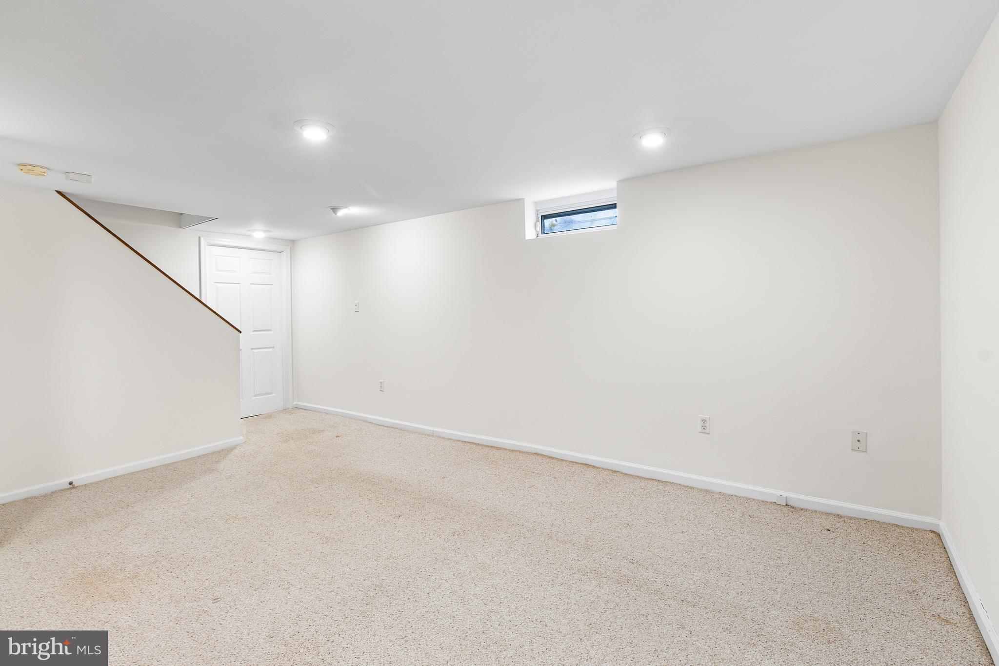 107 Devonshire Road Wilmington, DE 19803 - Photo 22 of 30 Freshly Painted Lower Level Great Room