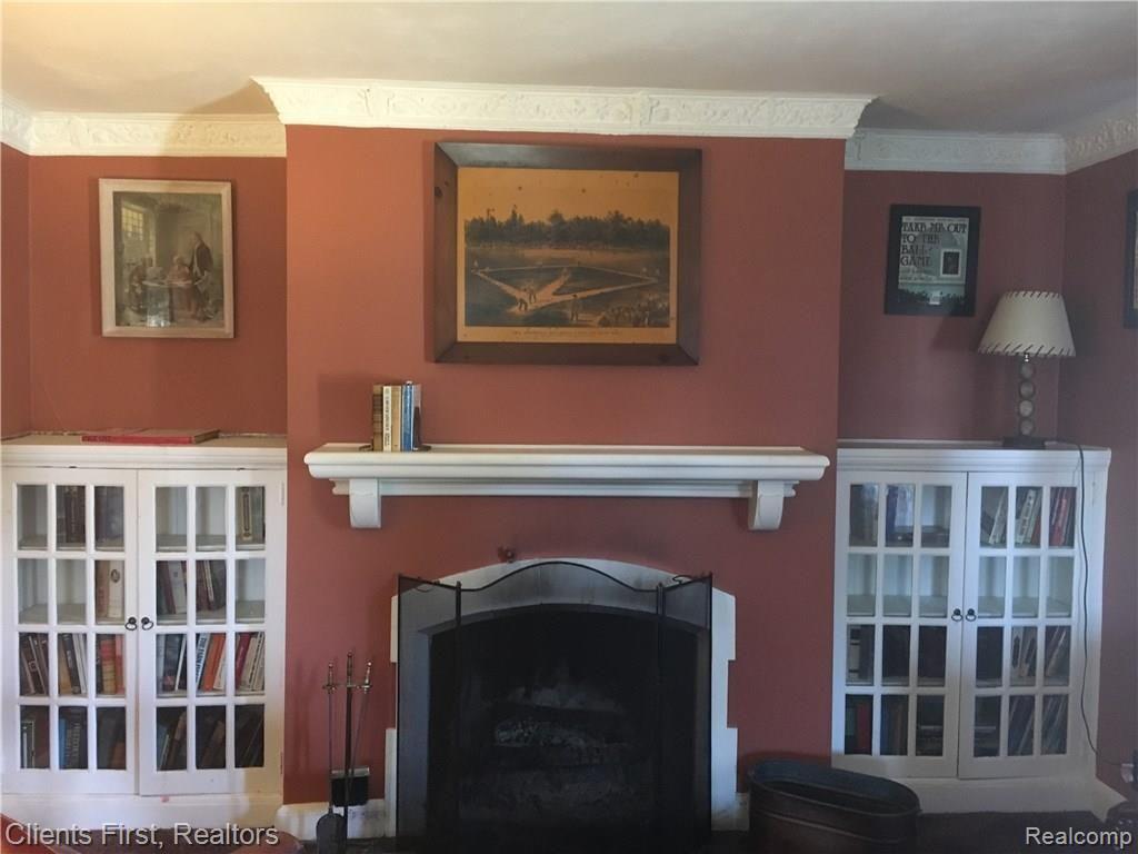 27157 Howell Road Redford, MI 48239 - Photo 8 of 46 IMG_4687 - Copy.JPG
