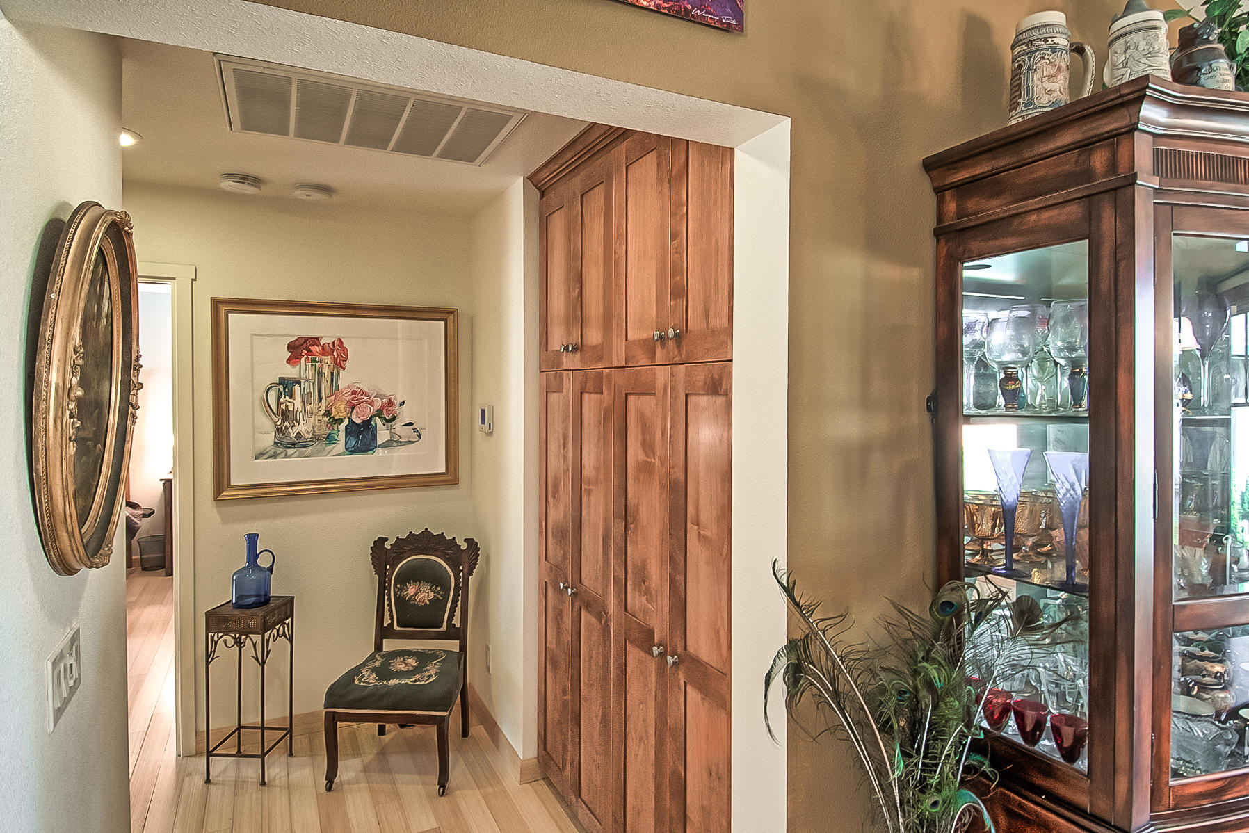 20773 Old Alturas Road Redding, CA 96003 - Photo 23 of 83 Hall storage