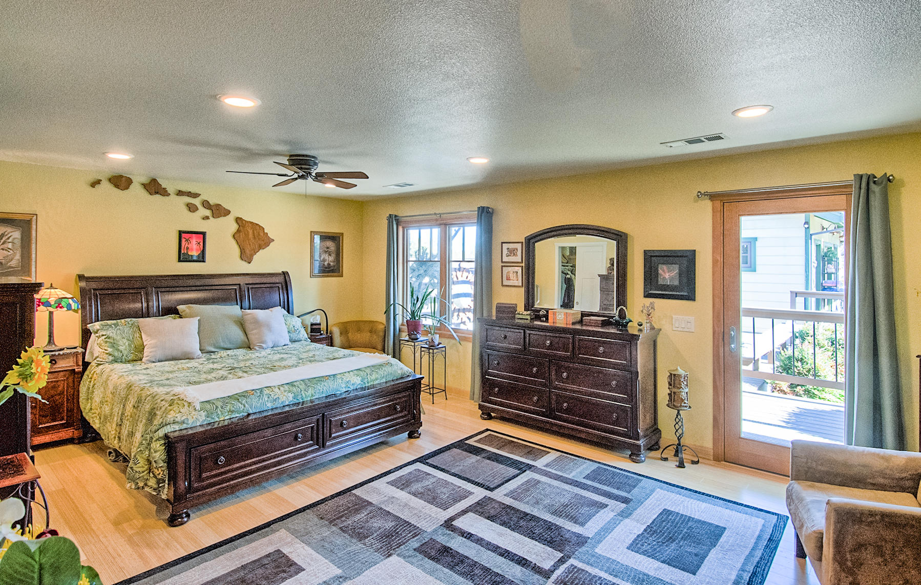 20773 Old Alturas Road Redding, CA 96003 - Photo 35 of 83 Master bedroom