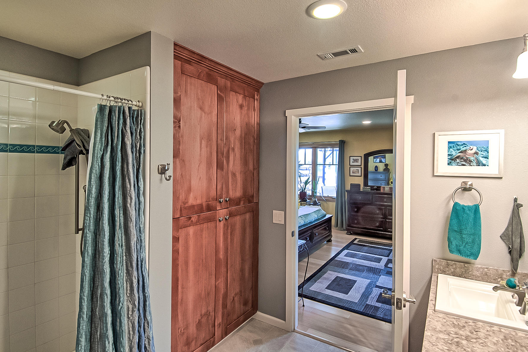 20773 Old Alturas Road Redding, CA 96003 - Photo 40 of 83 Master bath