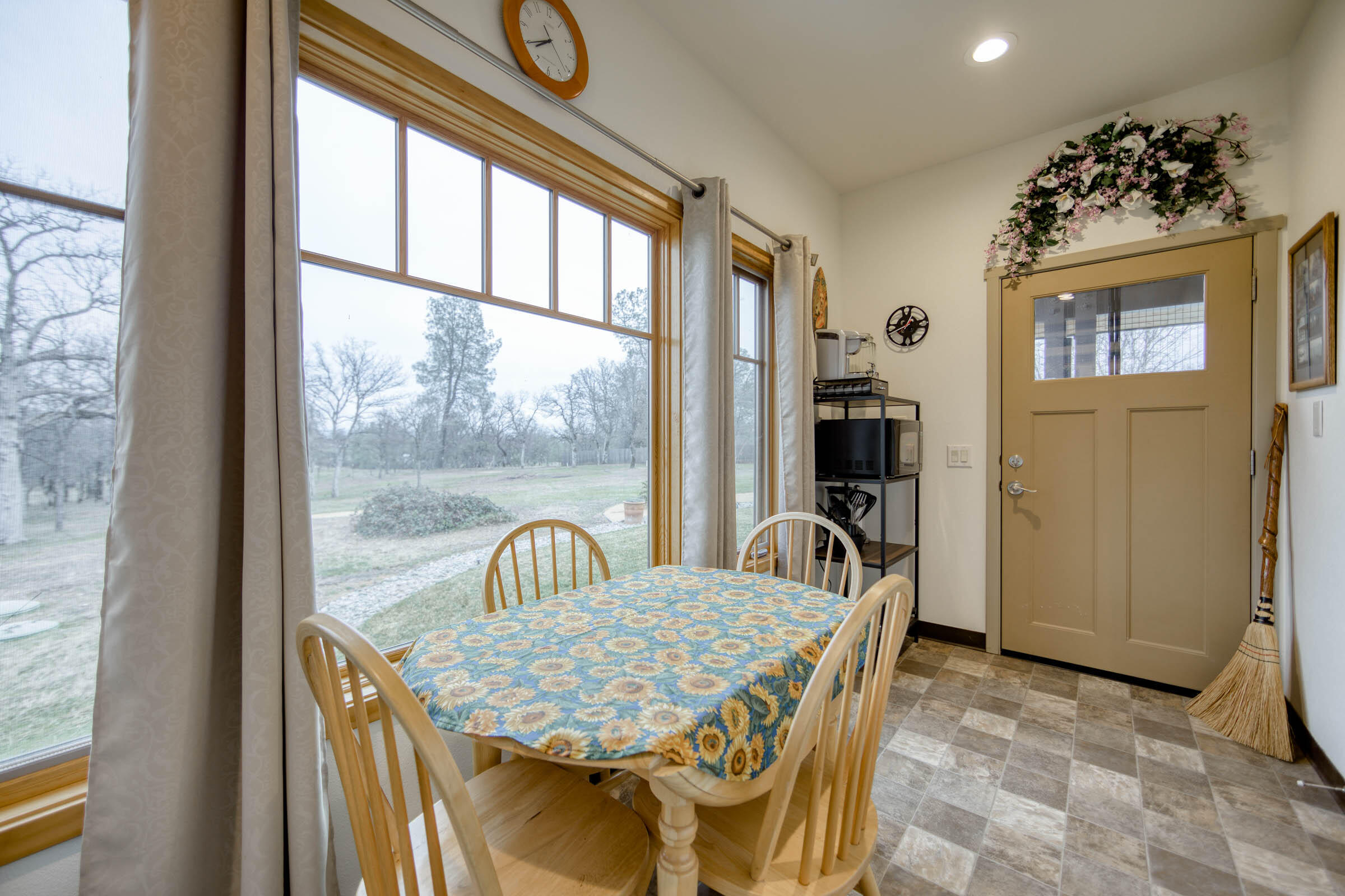 20773 Old Alturas Road Redding, CA 96003 - Photo 52 of 83 HV7A4004