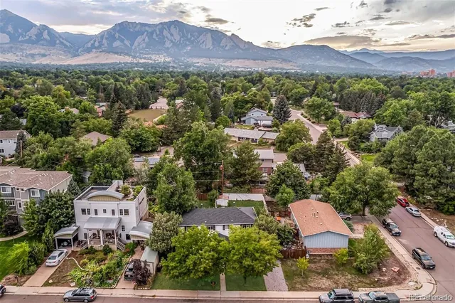 an aerial view of multiple house
