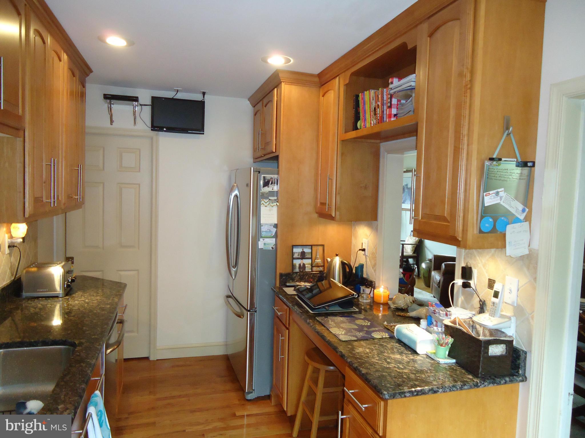333 Overbrook Road Baltimore, MD 21212 - Photo 12 of 30 Kitchen