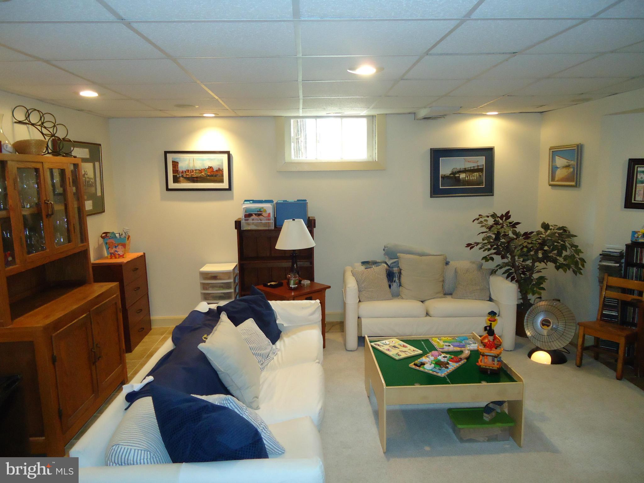 333 Overbrook Road Baltimore, MD 21212 - Photo 22 of 30 Family Room