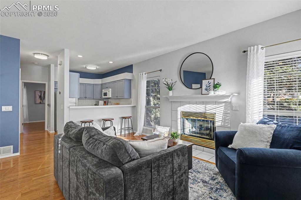 6958 Los Reyes Circle Colorado Springs, CO 80918 - Photo 4 of 39