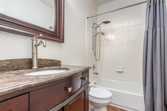 $630,000 | 341 Greenfield Drive, Murphy, TX 75094