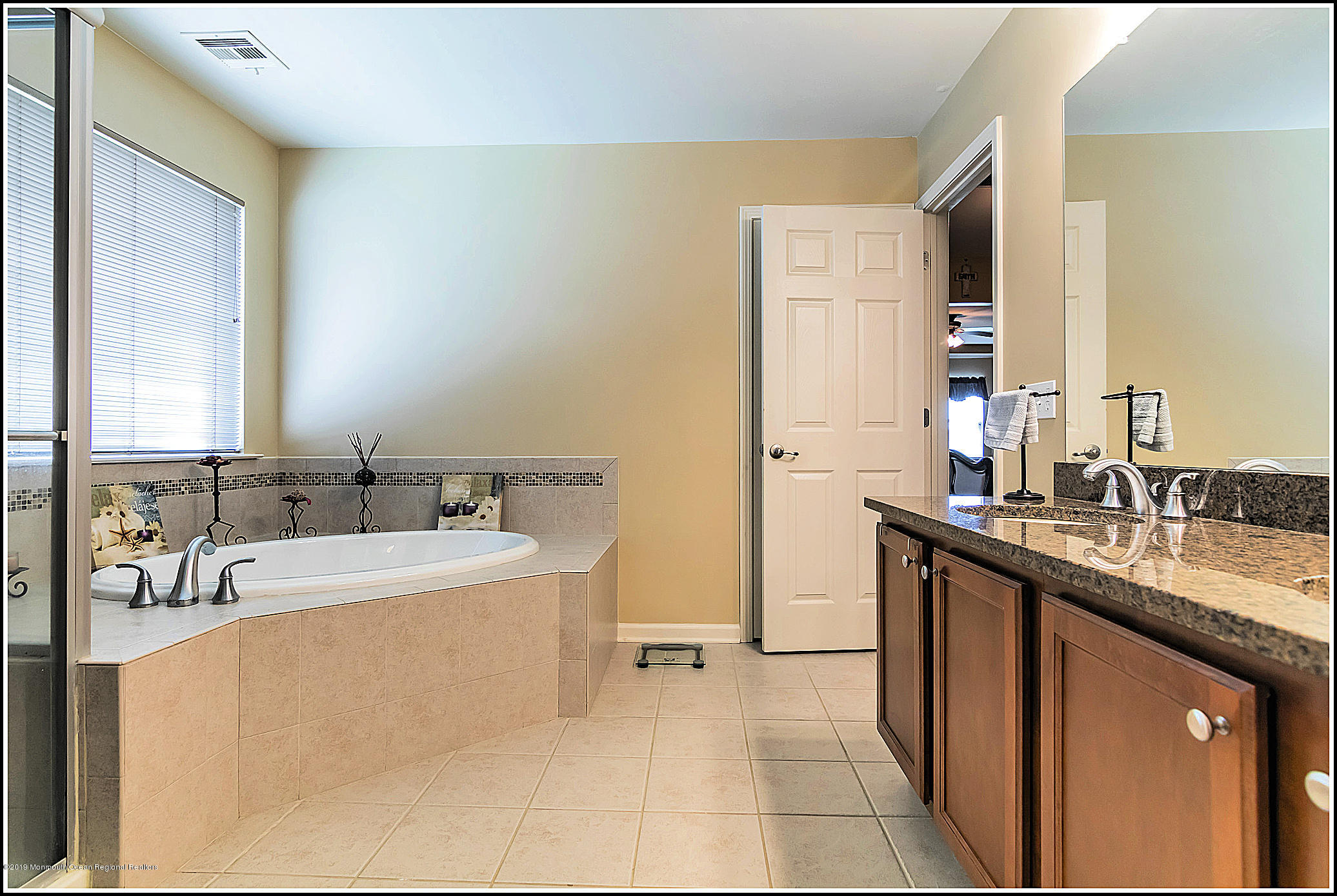 3 Firenze Road Jackson, NJ 08527 - Photo 27 of 31 Masterbath2