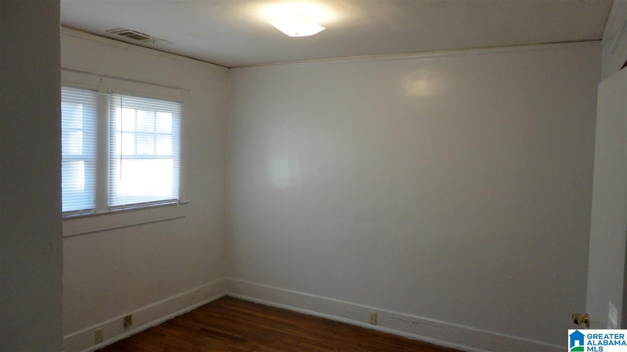 408 Fulton Avenue Southwest Birmingham, AL 35211 - Photo 11 of 14