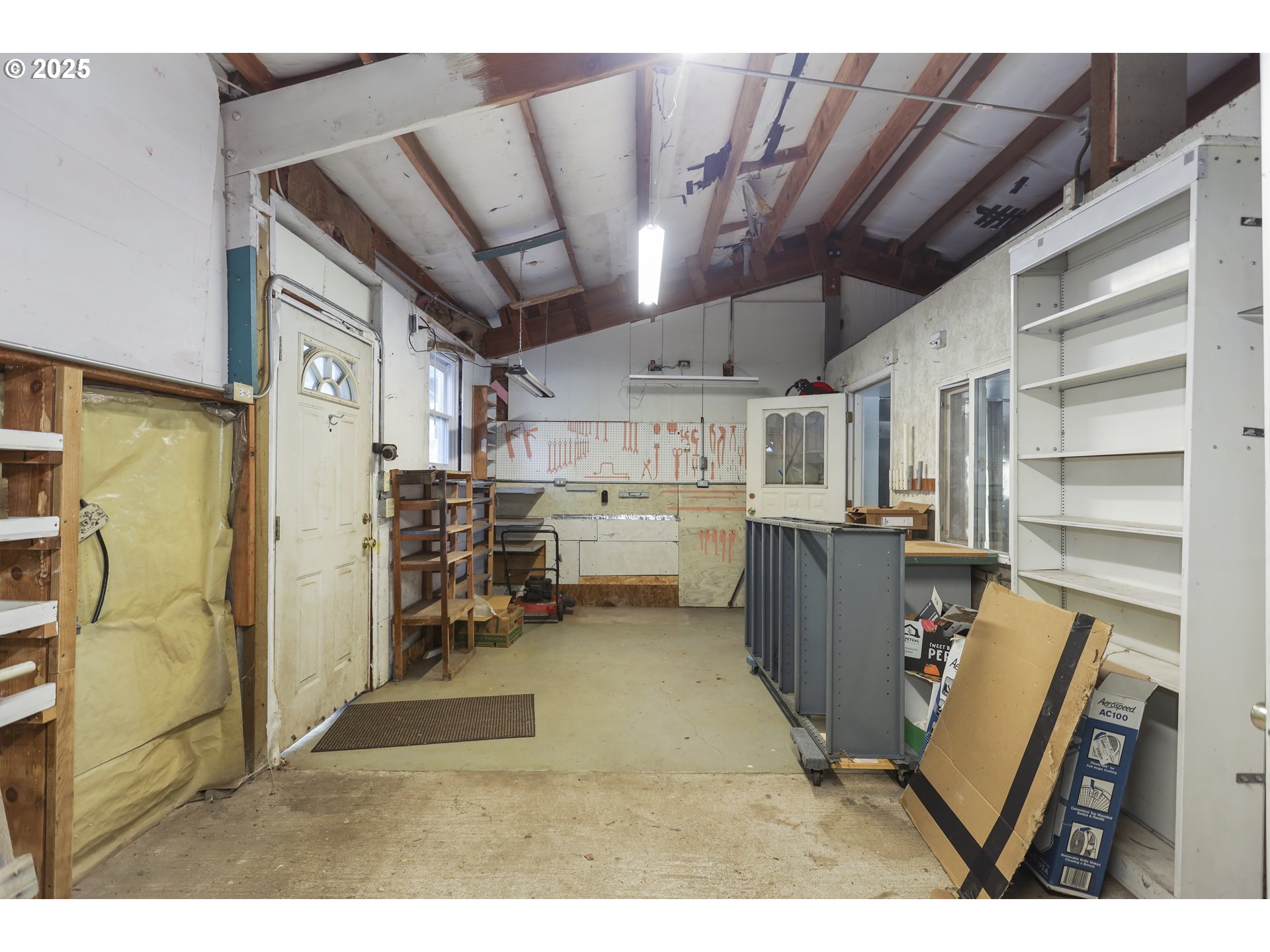12 Pearl Road Carson, WA 98610 - Photo 22 of 46 Workshop