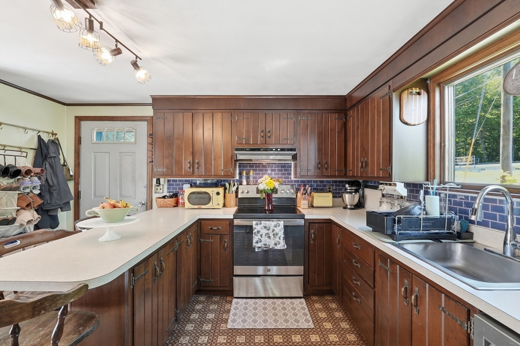 151 Narrows Road Westminster, MA 01473 - Photo 14 of 28