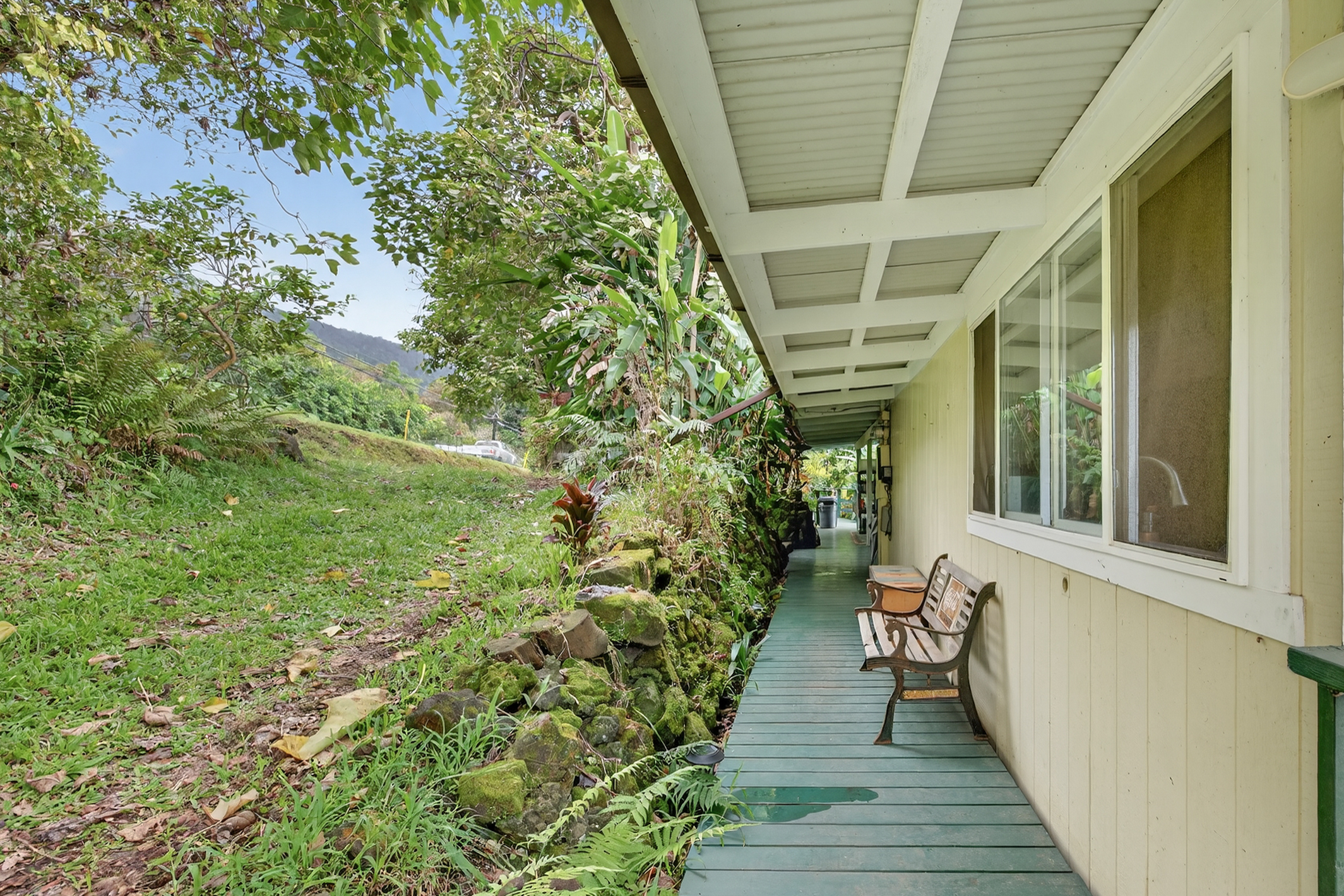 83-5531 Hawaii Belt Road Captain Cook, HI 96704 - Photo 18 of 30 a view of a porch