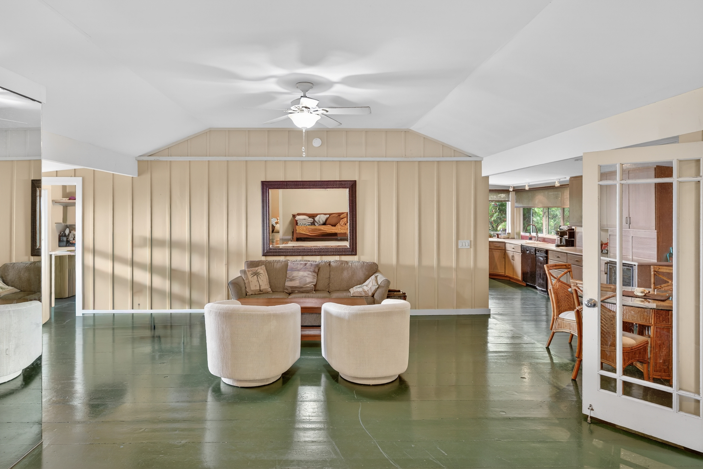 83-5531 Hawaii Belt Road Captain Cook, HI 96704 - Photo 8 of 30 a living room with furniture and a window