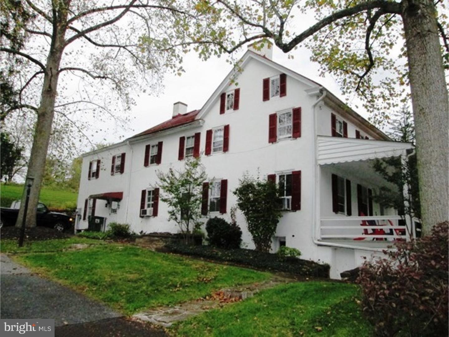 318 Limerick Center Road Pottstown, PA 19464 - Photo 2 of 25 Gallery Image 2