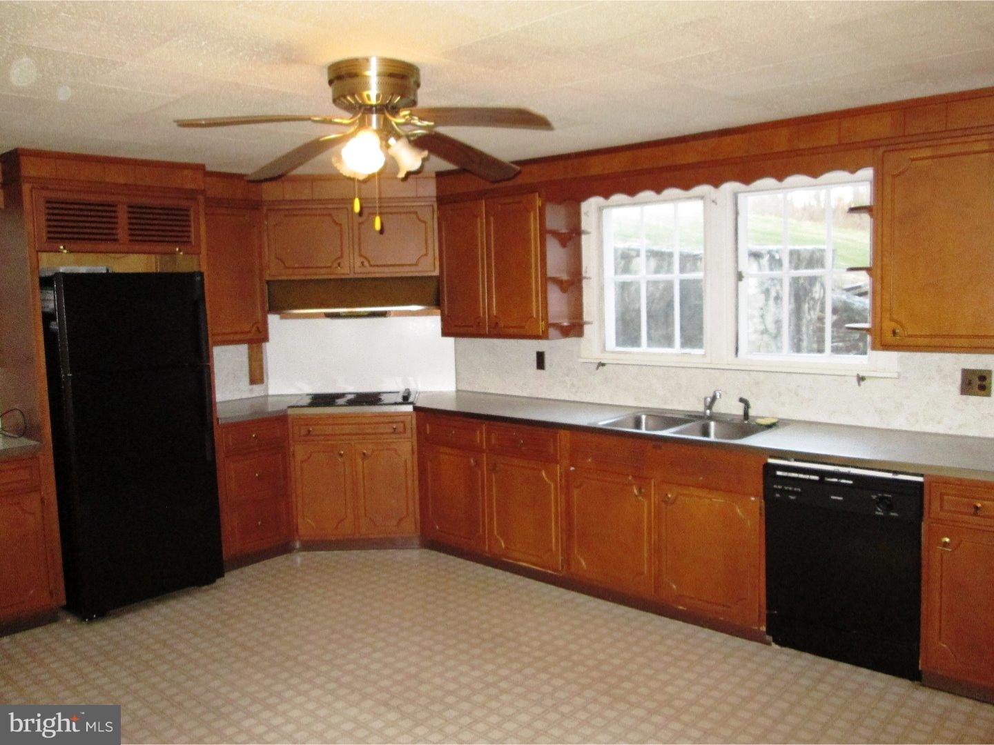 318 Limerick Center Road Pottstown, PA 19464 - Photo 16 of 25 Gallery Image 16