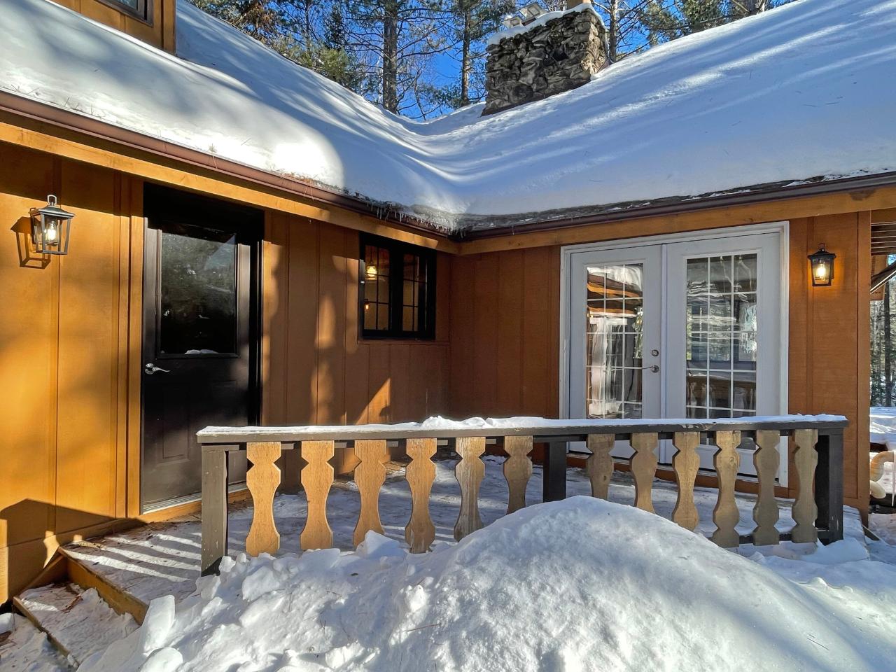 3651 Chain O Lakes Road Eagle River, WI 54521 - Photo 3 of 41 Gallery Image 3