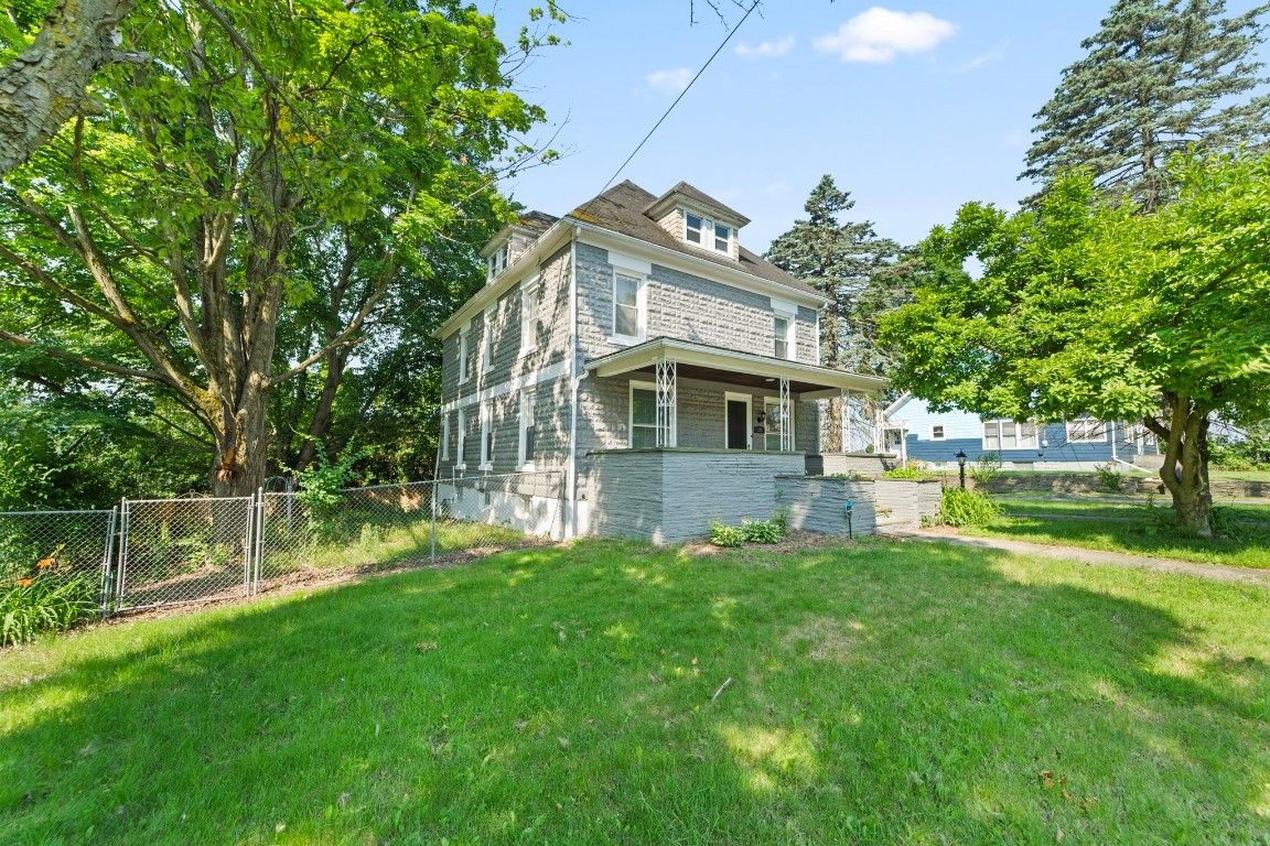 325 Riverside Drive Binghamton, NY 13905 - Photo 5 of 40