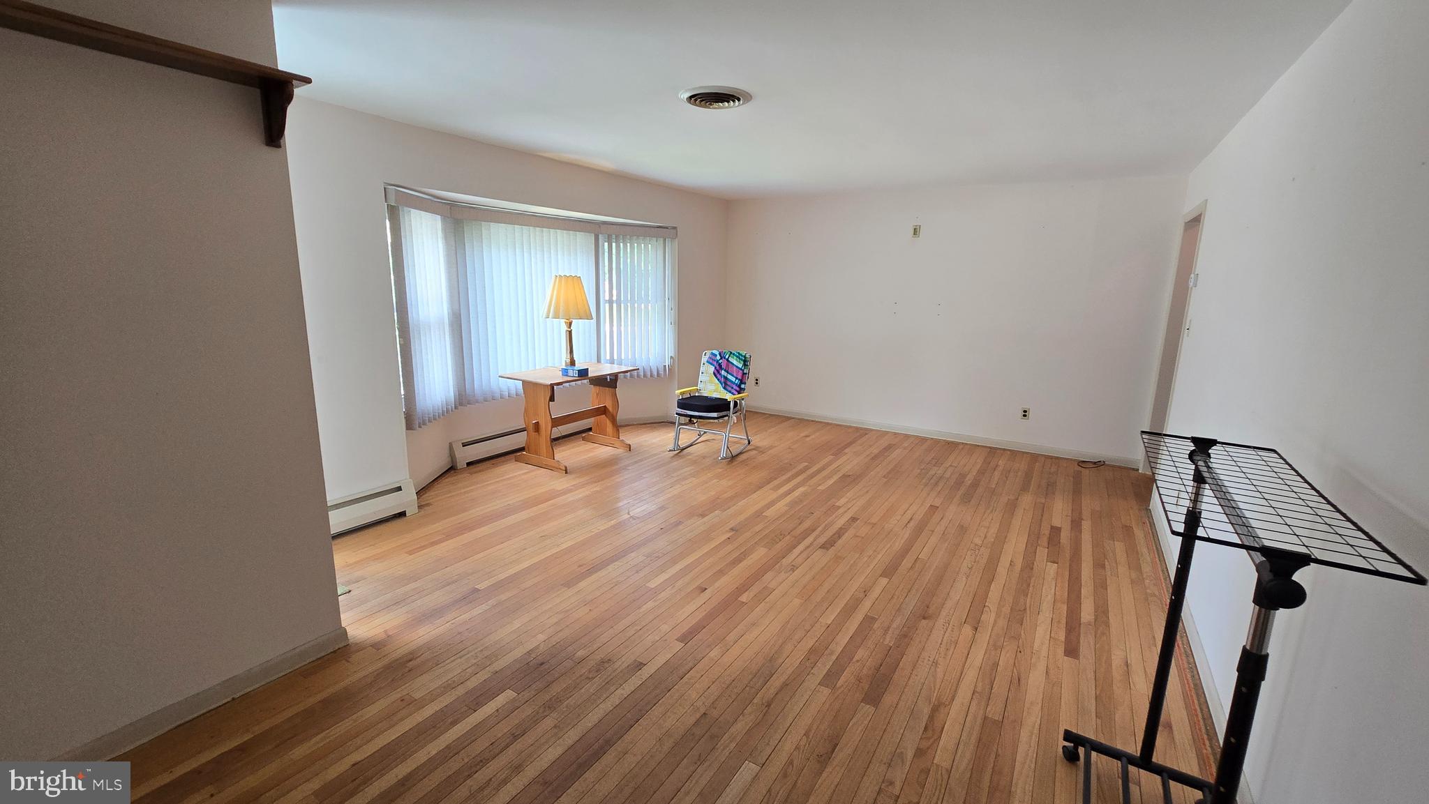 419 Holland Street Reading, PA 19607 - Photo 5 of 33