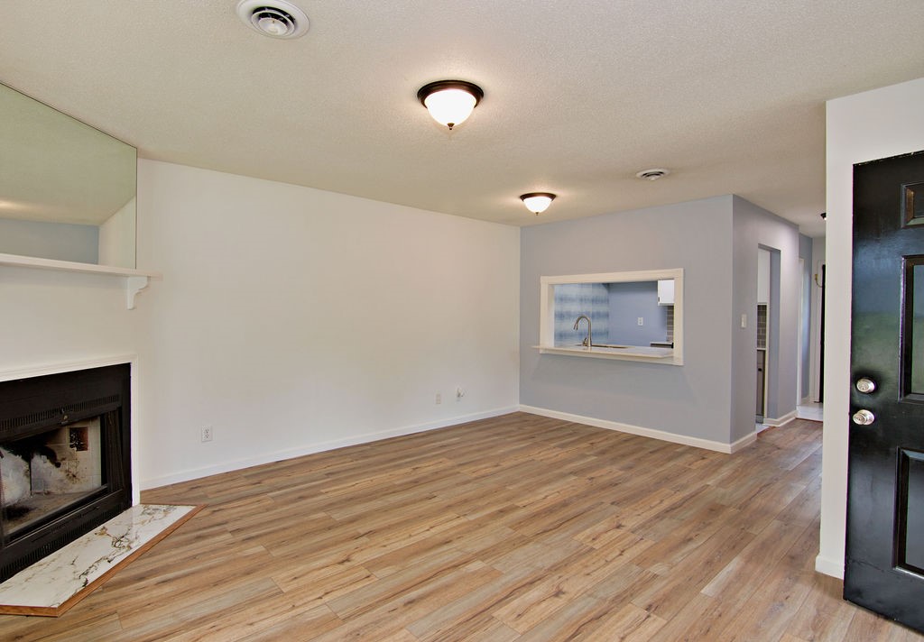 4305 Lexington Way Anderson, SC 29621 - Photo 3 of 33 Gallery Image 3