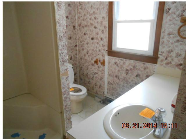 689 Cape Road Limington, ME 04049 - Photo 14 of 18 Bathroom.