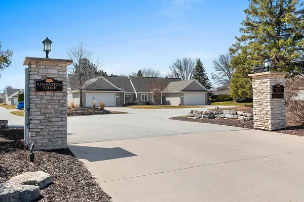$479,900 | 1683 Remington Ridge Way, De Pere, WI 54115
