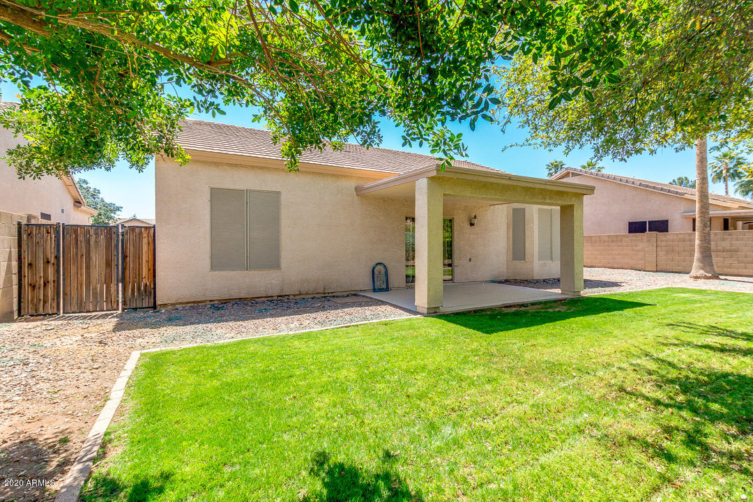 84 East Smoke Tree Road Gilbert, AZ 85296 - Photo 24 of 45 Private Yard