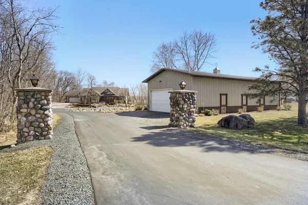 $1,495,000 | 25493 West Comfort Drive, Wyoming, MN 55025
