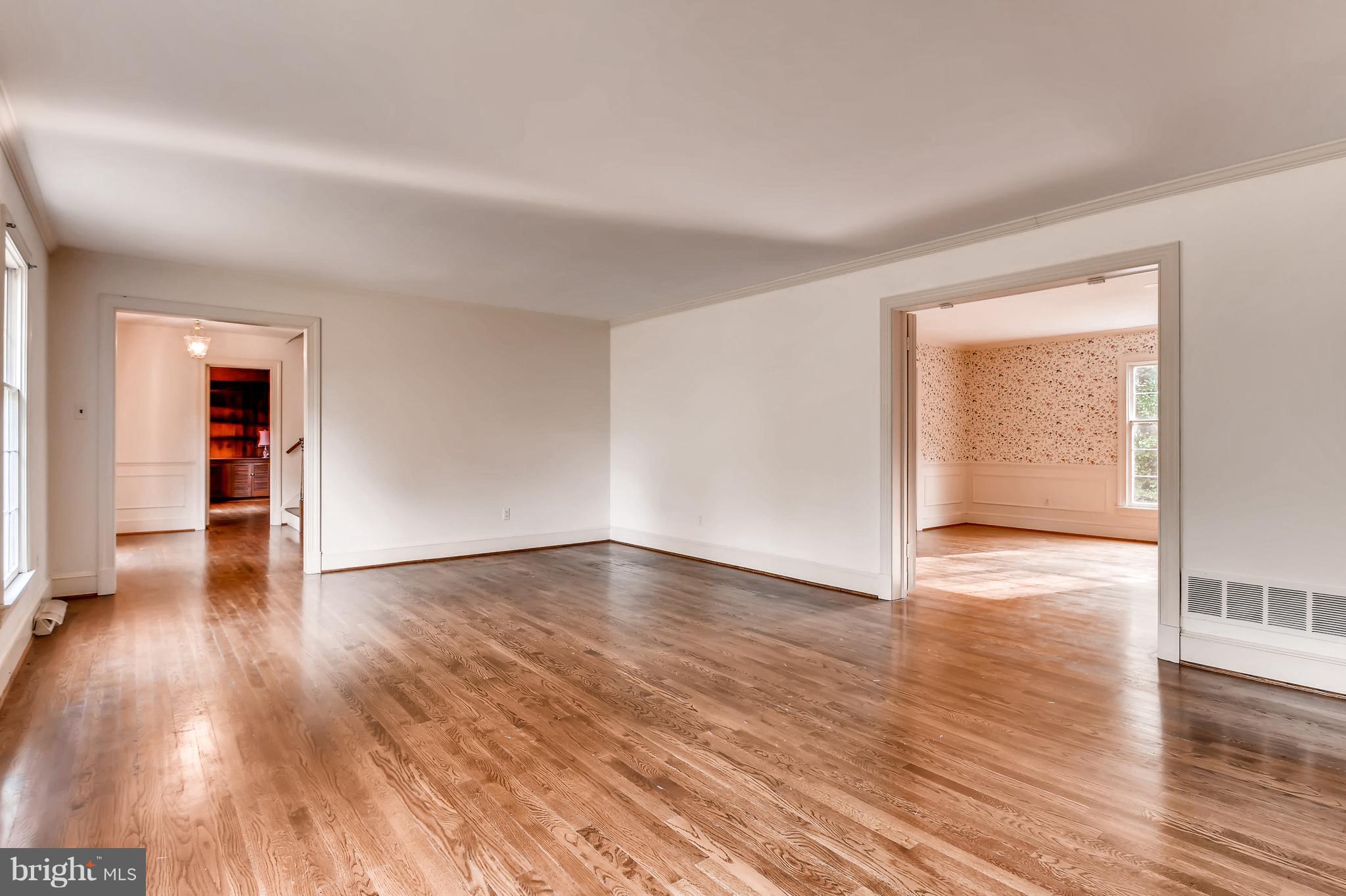 7835 Ellenham Road Baltimore, MD 21204 - Photo 7 of 22 Abundant natural light, great room flow.