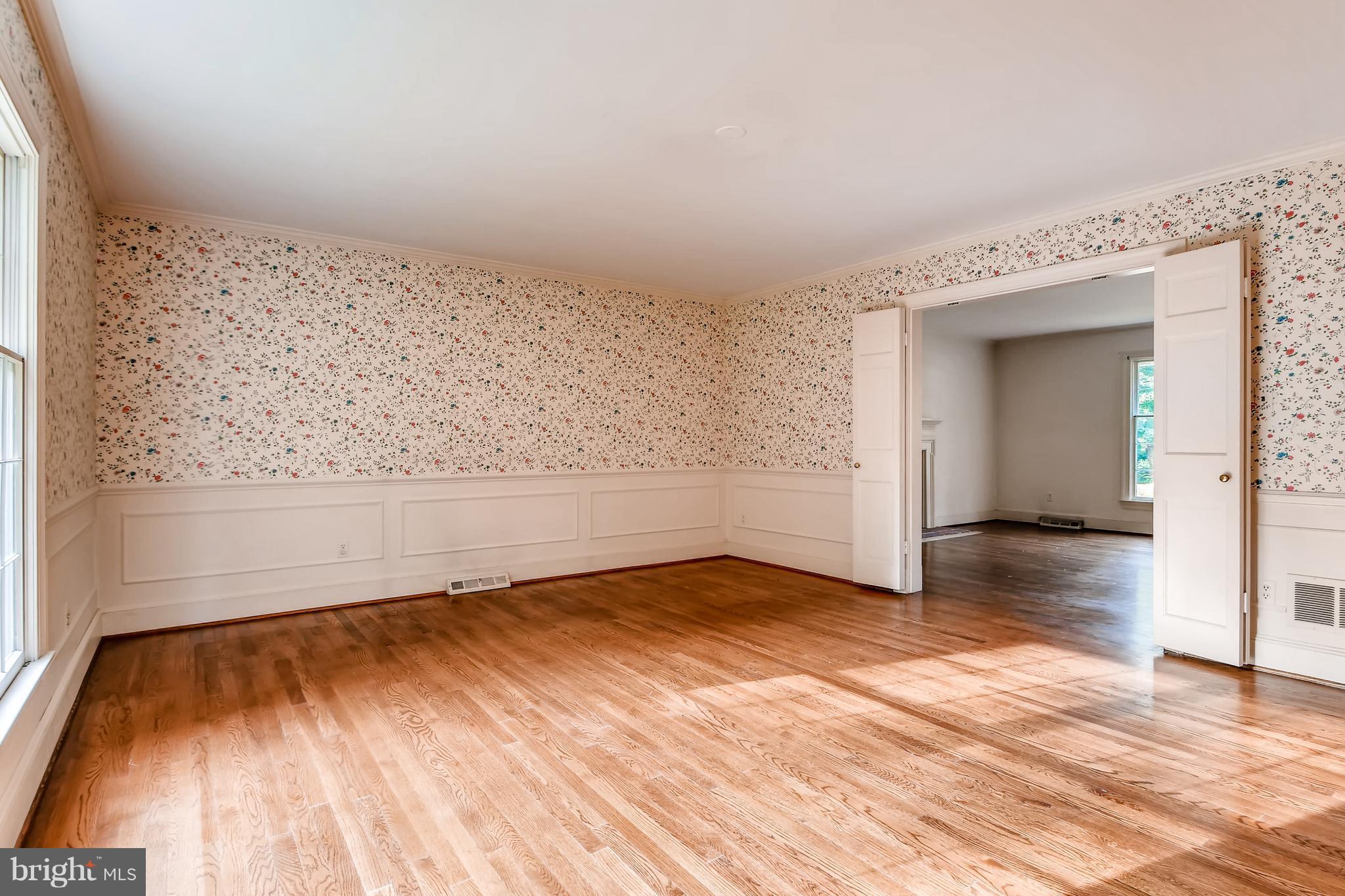 7835 Ellenham Road Baltimore, MD 21204 - Photo 8 of 22 Bright and spacious.