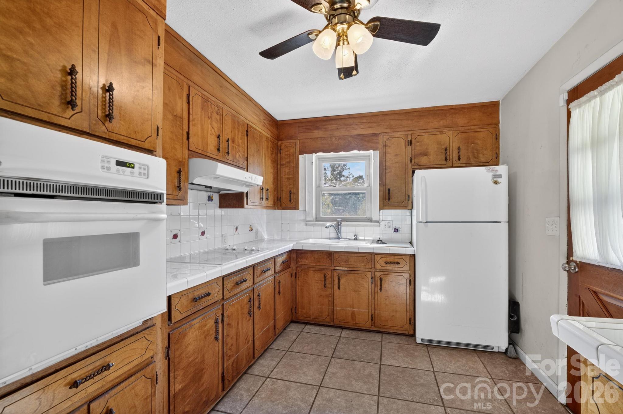 4024 Piney Road Morganton, NC 28655 - Photo 14 of 28