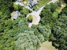 2 Maureen Lane Georgetown, MA 01833 - Photo 8 of 10 Gallery Image 8