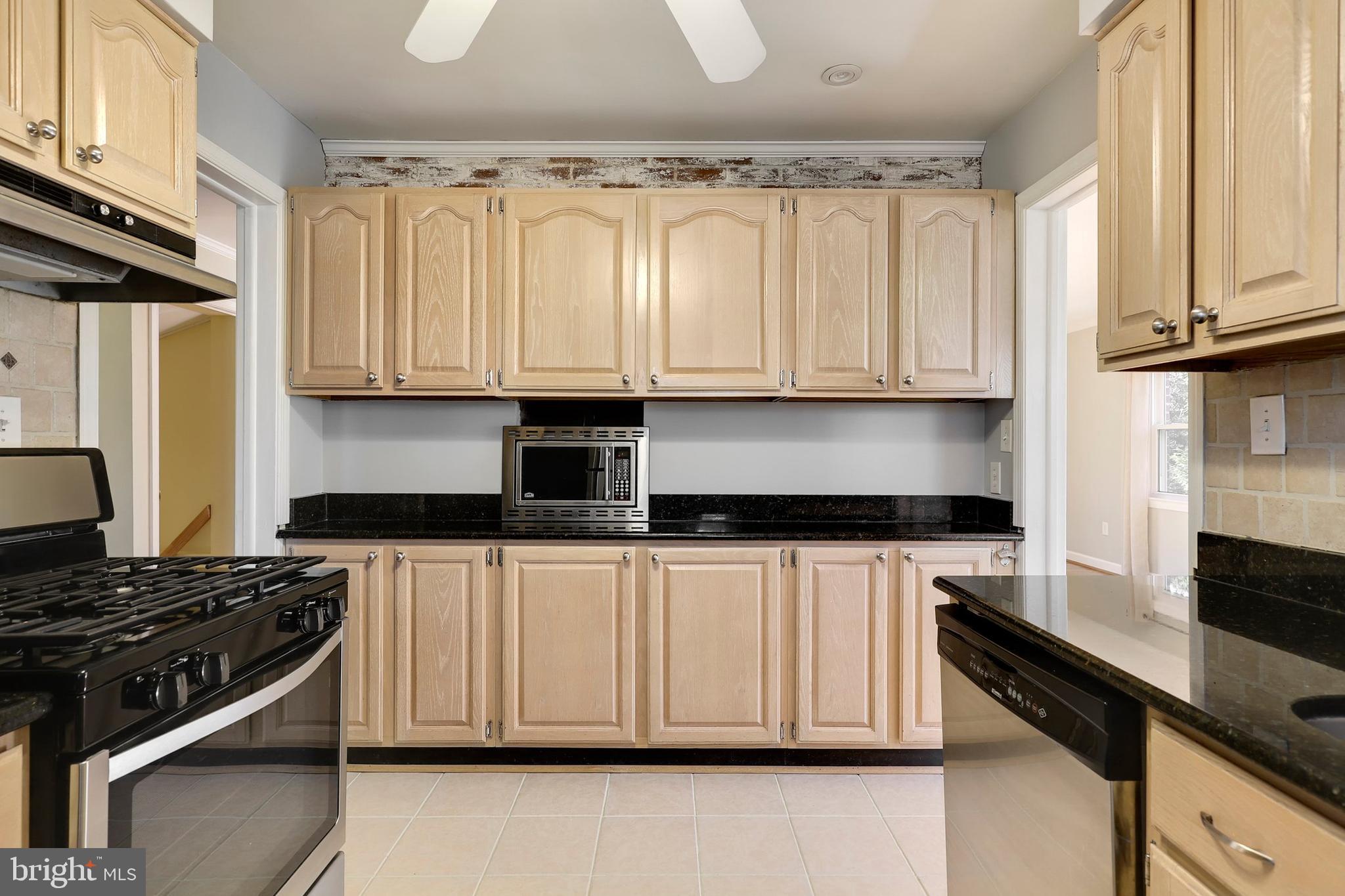 7401 Calamo Street Springfield, VA 22150 - Photo 11 of 42