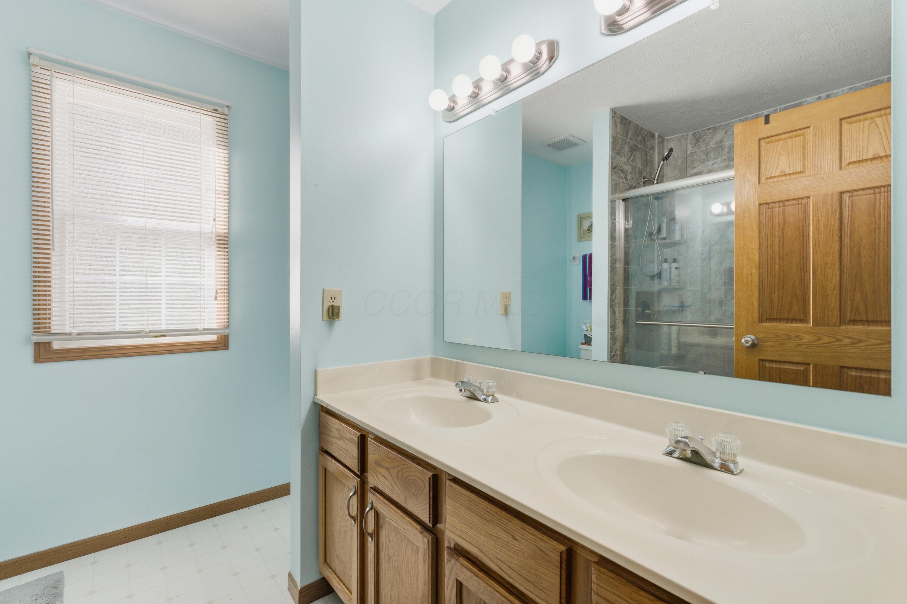 4451 Sherwill Road Columbus, OH 43228 - Photo 17 of 29 9ED4A44F-BC0F-4F30-851B-032729435911