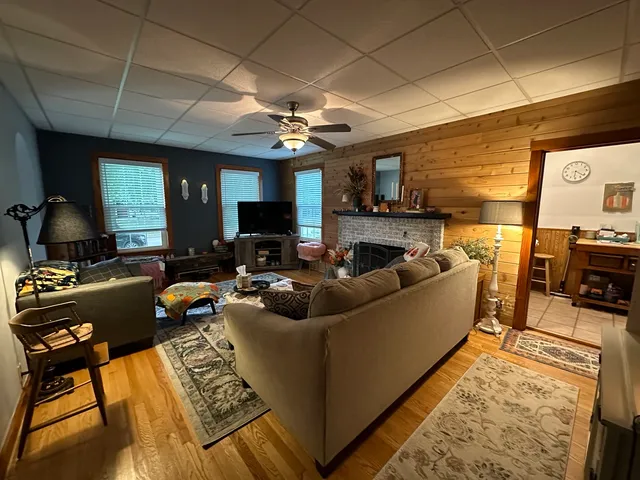 $125,000 | 609 West 11th Street, Sterling, IL 61081