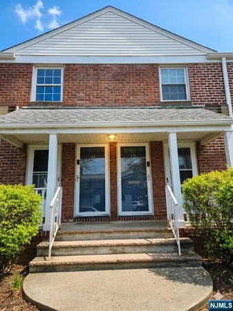 $2,500 | 112 Darwin Avenue, Unit 27, Rutherford, NJ 07070