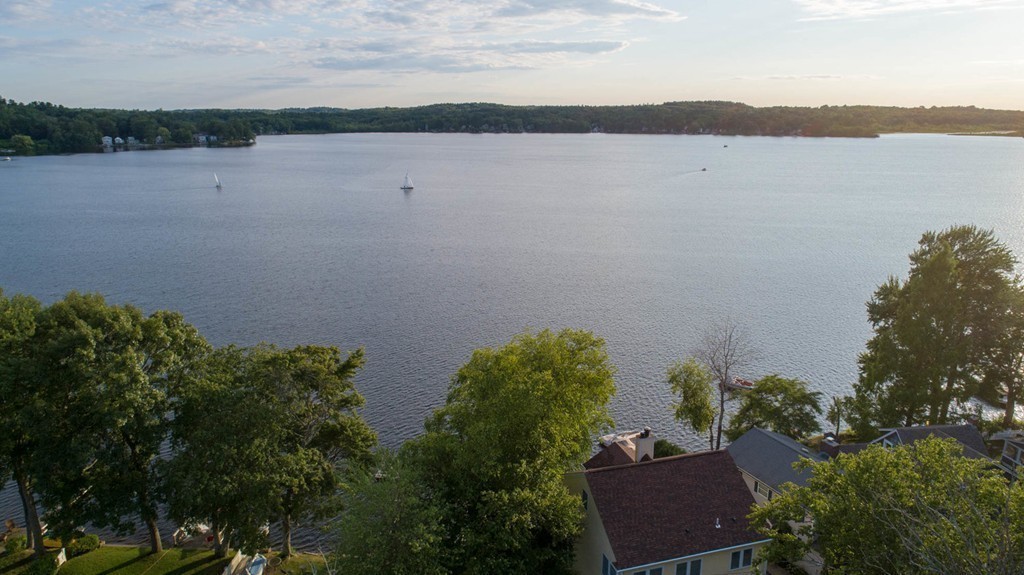 45 Lake Attitash Road Amesbury, MA 01913 - Photo 5 of 30 Gallery Image 5