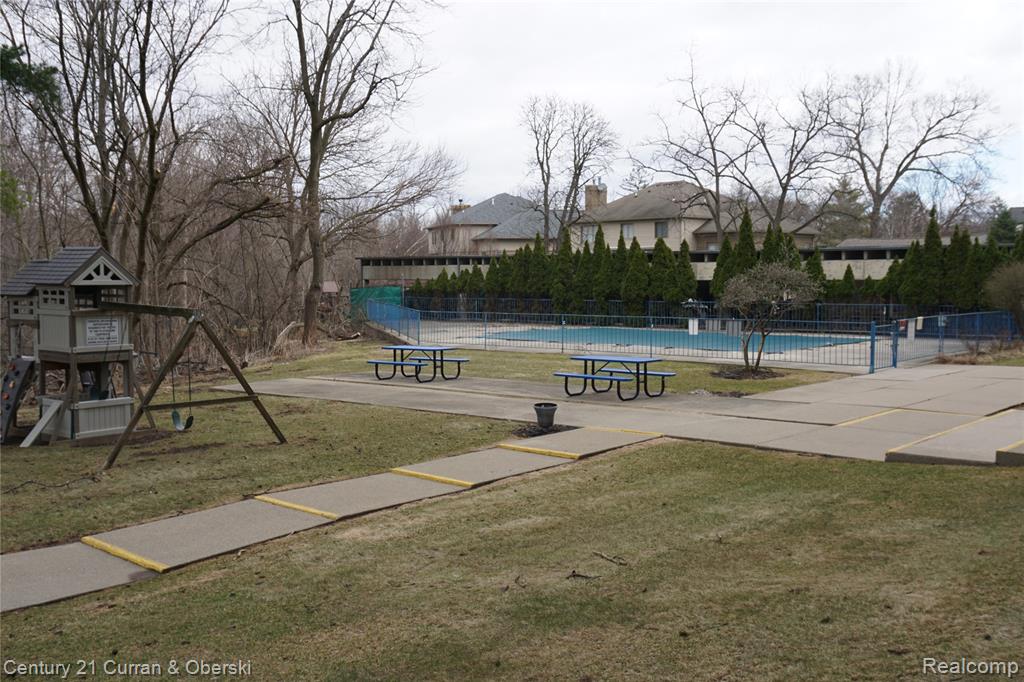 22700 Garrison Street, Unit 710 Dearborn, MI 48124 - Photo 18 of 19