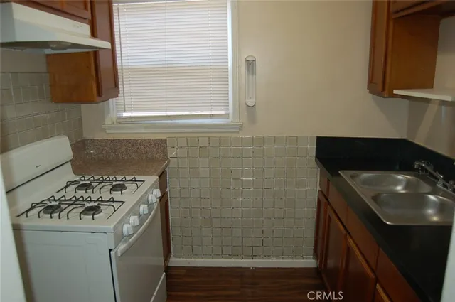 $1,795 | 667 North Towne Avenue, Pomona, CA 91767