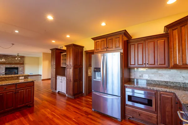 $789,900 | 25812 91st Street, Salem Lakes, WI 53168