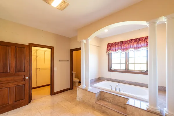 $789,900 | 25812 91st Street, Salem Lakes, WI 53168
