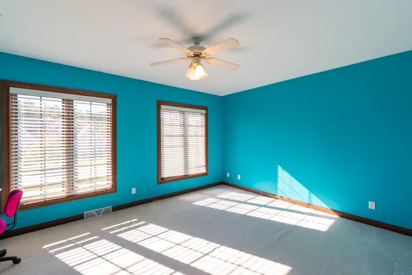 $789,900 | 25812 91st Street, Salem Lakes, WI 53168