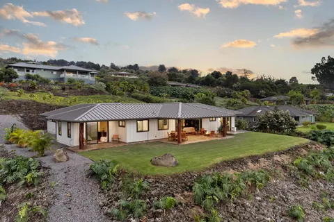 $2,350,000 | 73-4493 Aloha Place, Kailua-Kona, HI 96740