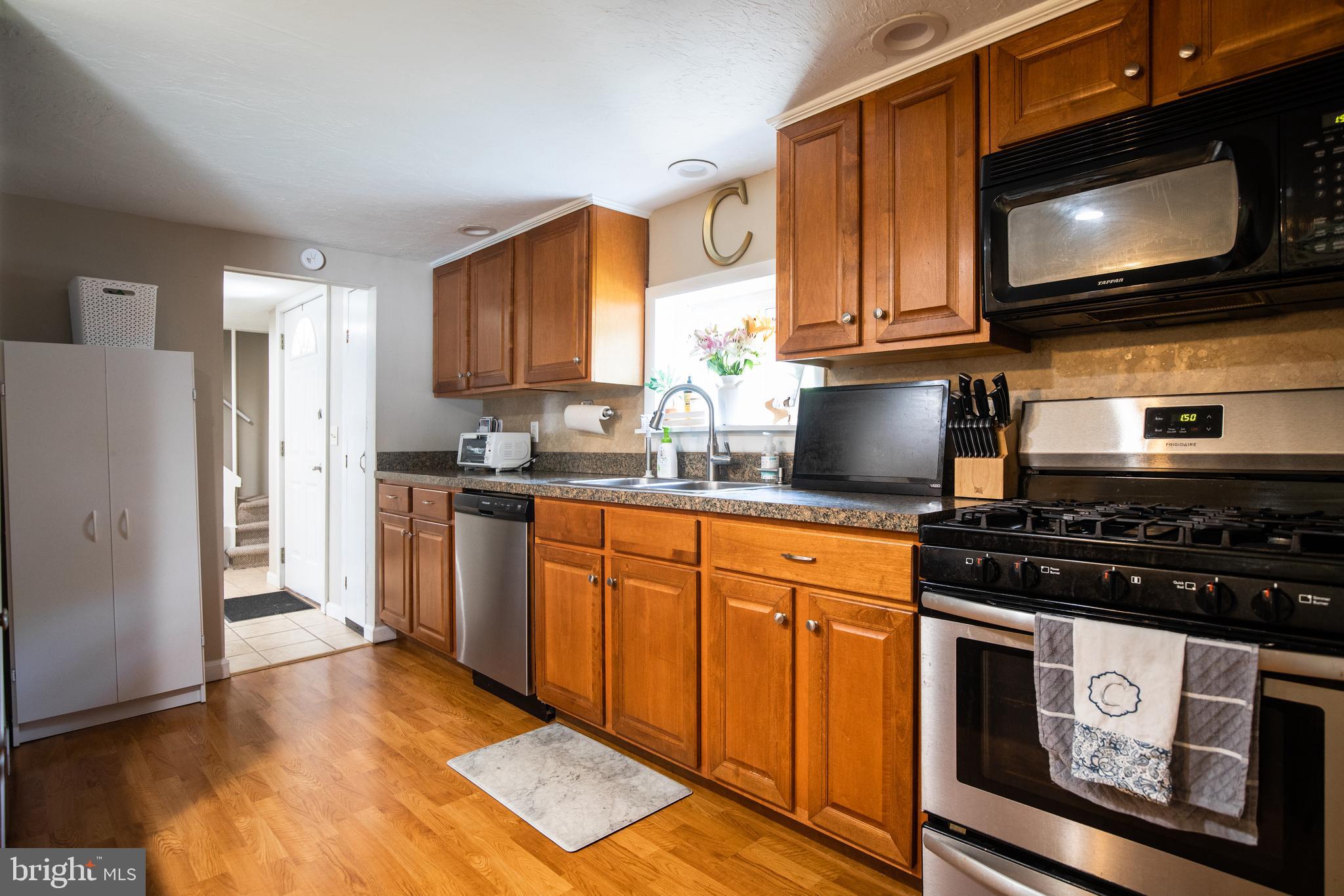 1456 Whiteford Road York, PA 17402 - Photo 5 of 32 Gallery Image 5