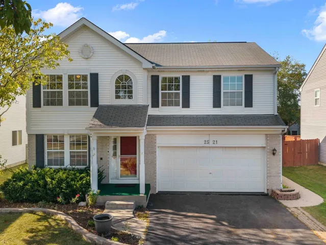 $3,650 | 2521 Waterford Lane, Lake In The Hills, IL 60156