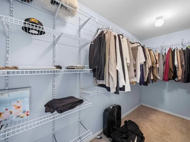 $3,650 | 2521 Waterford Lane, Lake In The Hills, IL 60156