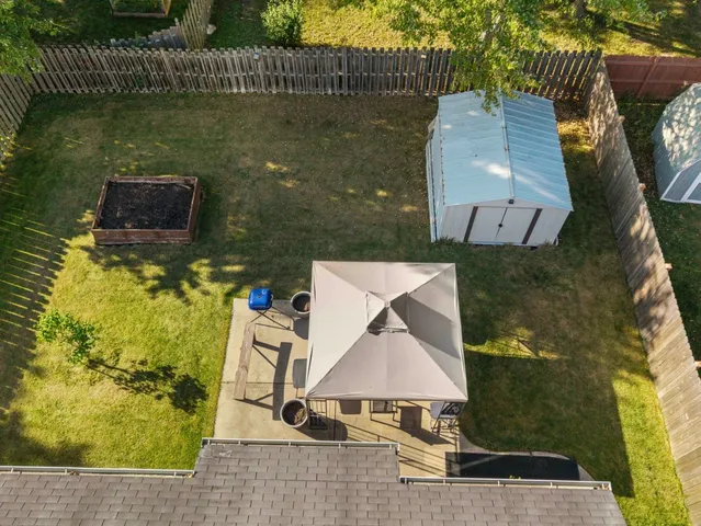 $3,650 | 2521 Waterford Lane, Lake In The Hills, IL 60156