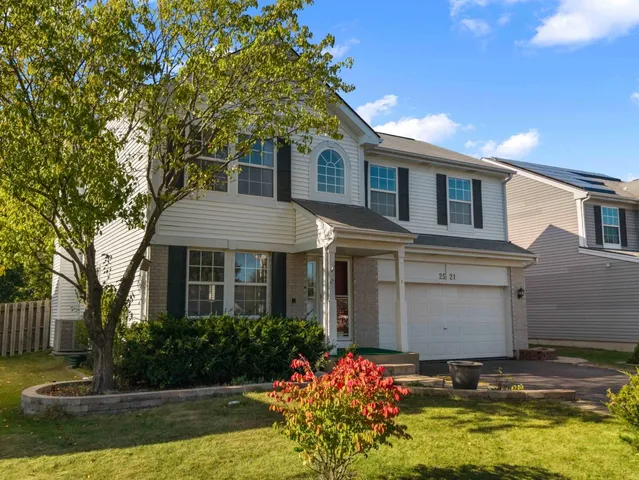 $3,650 | 2521 Waterford Lane, Lake In The Hills, IL 60156