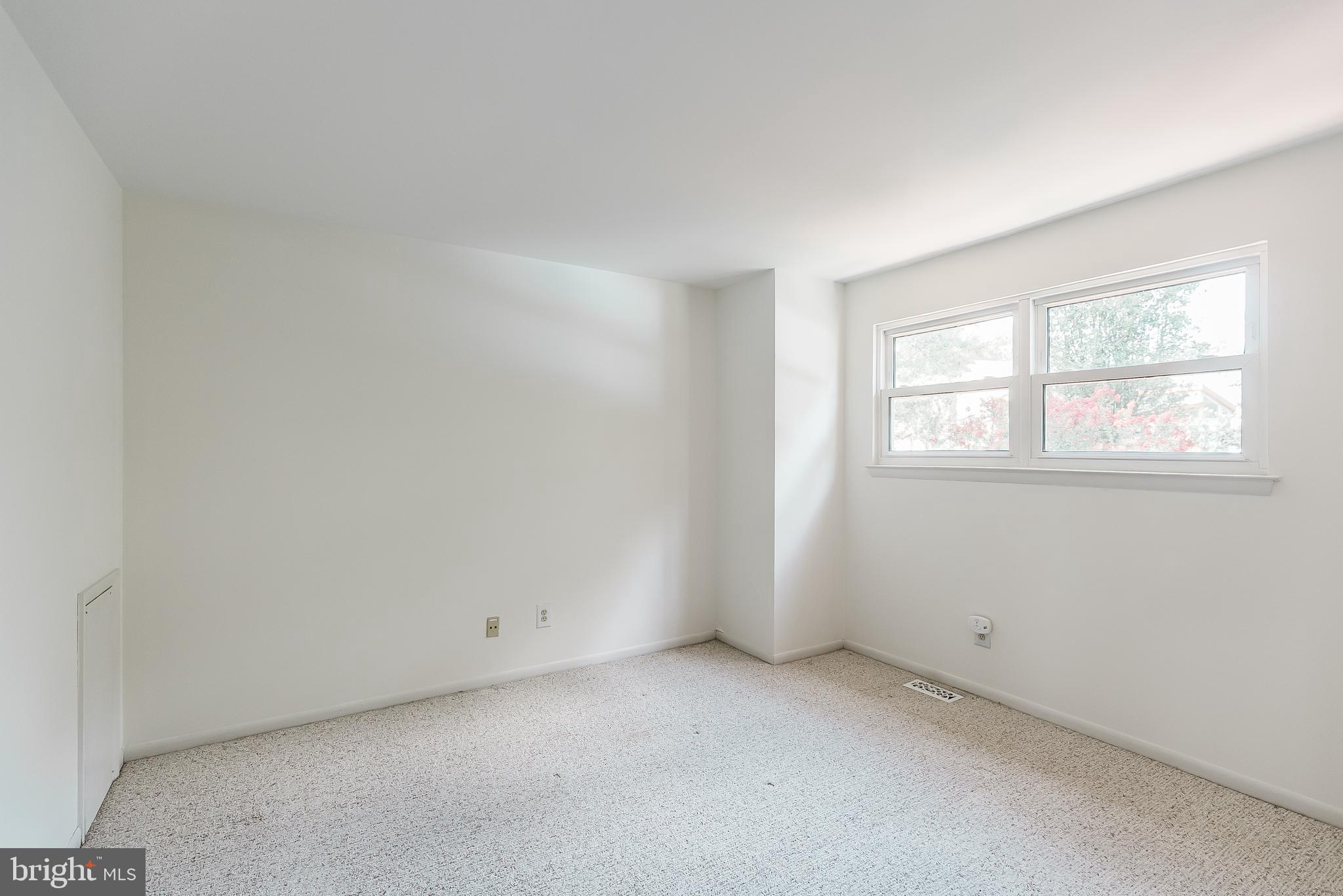 12 Victoria Court Mount Laurel, NJ 08054 - Photo 21 of 31 an empty room with a window